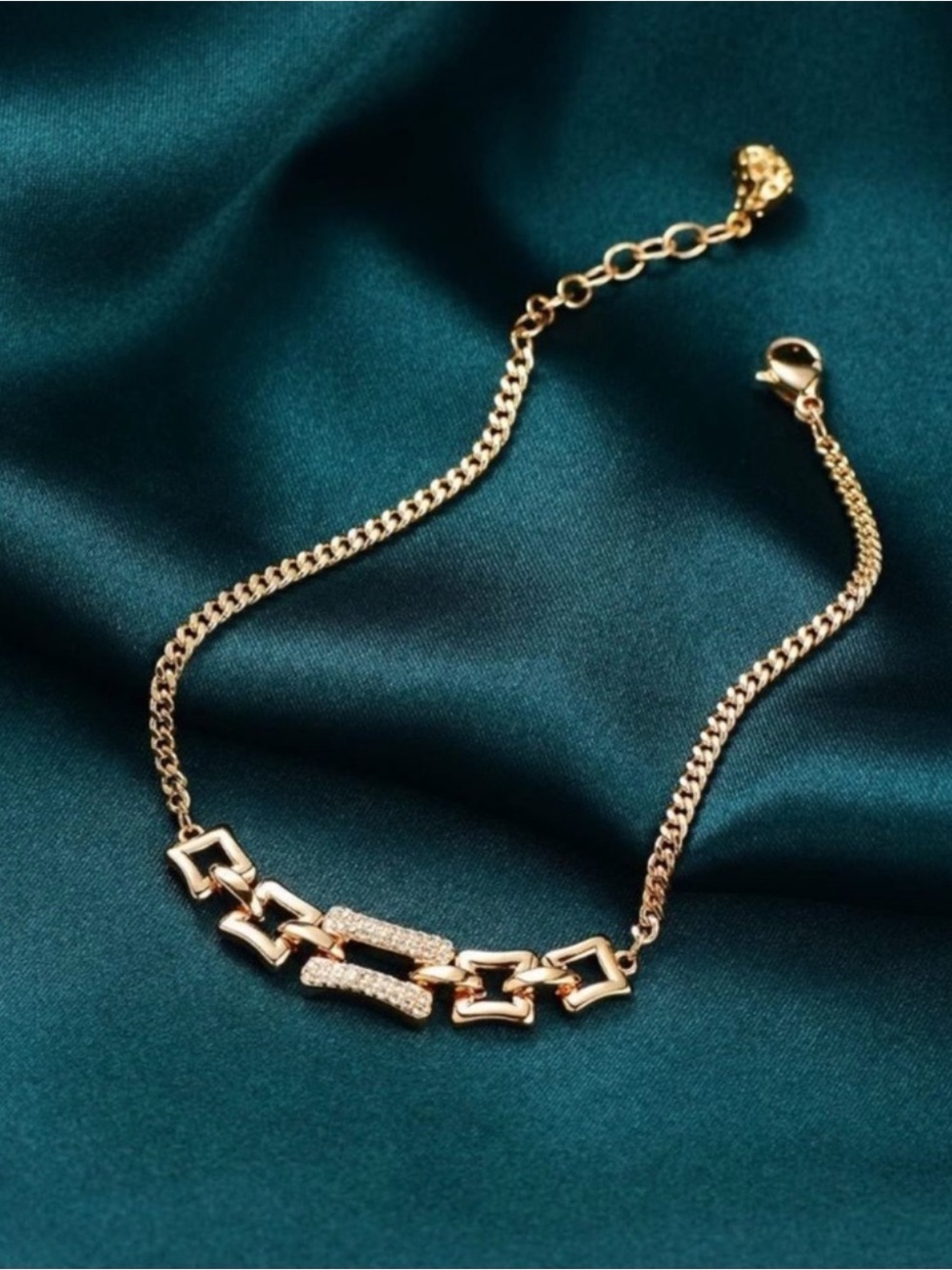 14k Gold Plated Chain Linked Bracelet